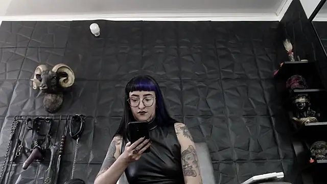Agata Darkness online show from 15, 5, 2026