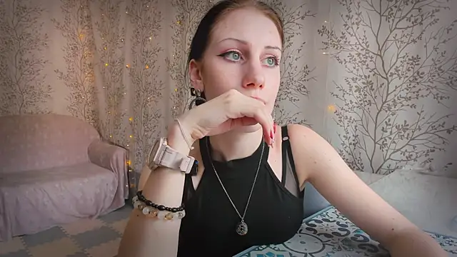 Mary0Lou online show from 12, 7, 2026