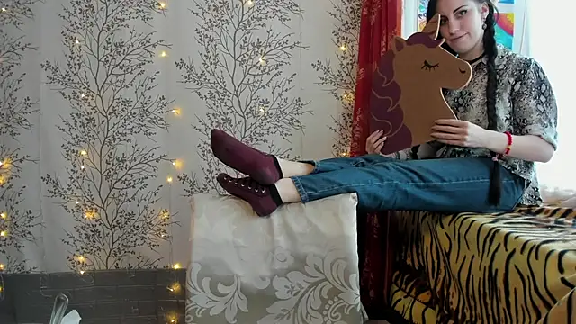 Mary0Lou online show from 2, 2, 2025