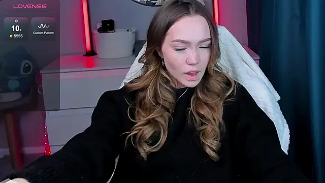 Evia r0se online show from 8, 10, 2025