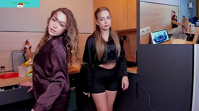 Evia r0se online show from 19, 12, 2025