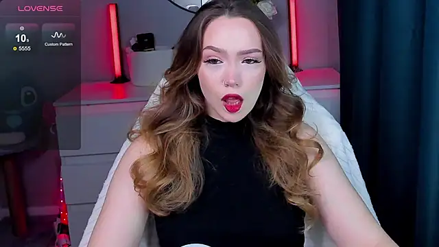 Evia r0se online show from 7, 10, 2025