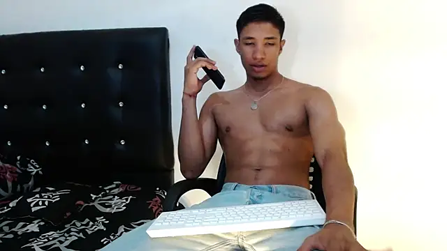 JacksonCooper1 online show from 2, 2, 2025