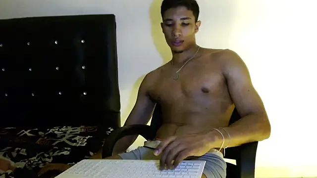 JacksonCooper1 online show from 2, 2, 2025