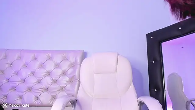 melody cute  online show from 6, 3, 2025