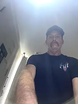 Snapshot of Firedad72FD chatting on 5, 1, 2026 Firedad72FD online show from 5, 1, 2026