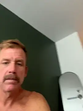 Snapshot of Firedad72FD chatting on 5, 10, 2025 Firedad72FD online show from 5, 10, 2025