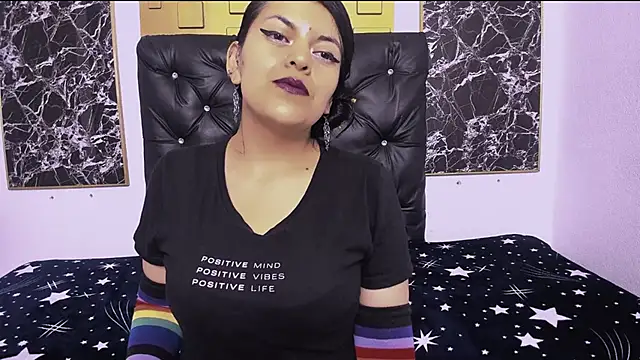 Snapshot of scarlett_w0lf chatting on 13, 2, 2026 scarlett w0lf online show from 13, 2, 2026