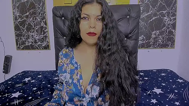 Snapshot of scarlett_w0lf chatting on 9, 2, 2026 scarlett w0lf online show from 9, 2, 2026