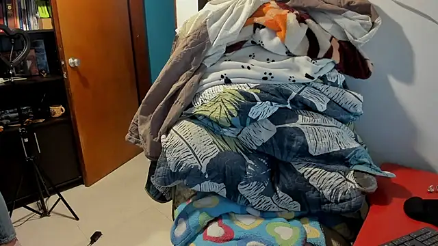 peanut tangerine online show from 10, 9, 2025