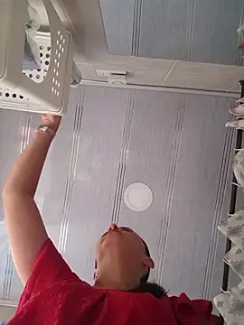 Samantha Sullivan  online show from 28, 3, 2026