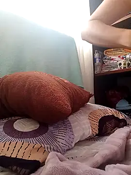 Samantha Sullivan  online show from 23, 10, 2025