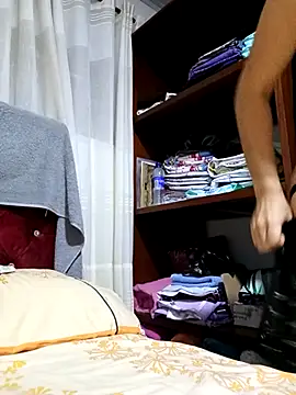 Samantha Sullivan  online show from 19, 9, 2025