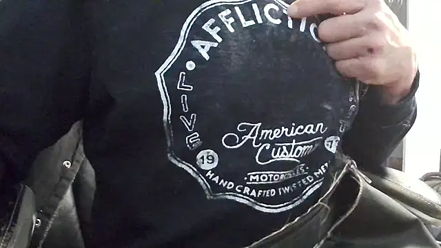 overaveragefreak4you online show from 15, 2, 2025