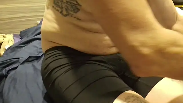 overaveragefreak4you online show from 20, 3, 2026