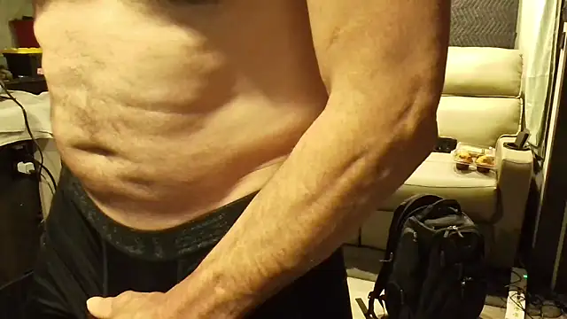 overaveragefreak4you online show from 13, 2, 2026