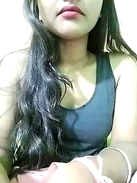 MISSQUEEN48 online show from 27, 1, 2025