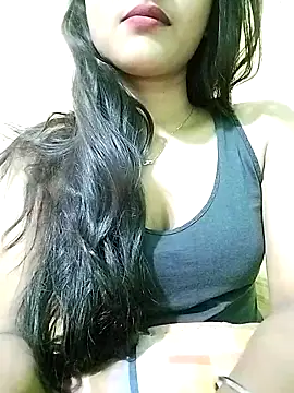 MISSQUEEN48 online show from 14, 2, 2025