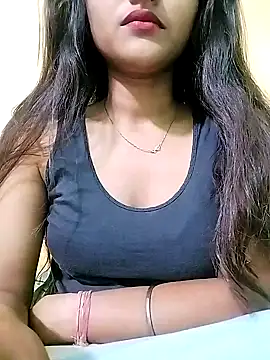 MISSQUEEN48 online show from 28, 1, 2025