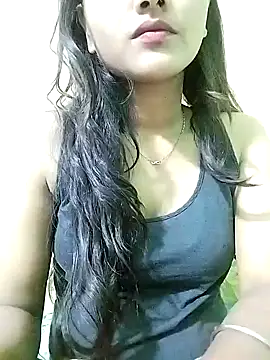 MISSQUEEN48 online show from 5, 1, 2025