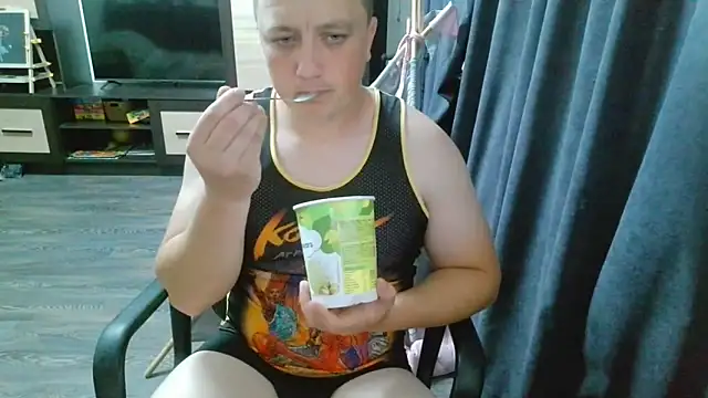 Snapshot of gamblingbum chatting on 3, 6, 2026 gamblingbum online show from 3, 6, 2026