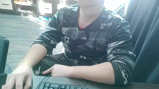 Snapshot of gamblingbum chatting on 4, 2, 2026 gamblingbum online show from 4, 2, 2026