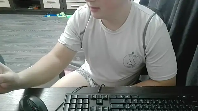 Snapshot of gamblingbum chatting on 6, 2, 2026 gamblingbum online show from 6, 2, 2026