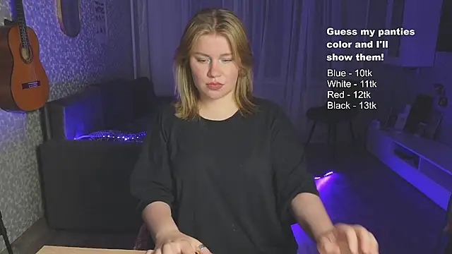 Kira Citro online show from 13, 9, 2025