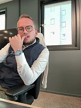 thehornyguy97 online show from 2, 5, 2026