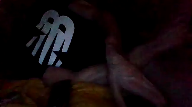 Vicktore007 online show from 28, 12, 2024