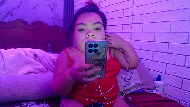 Michelle Brooks online show from 24, 2, 2025