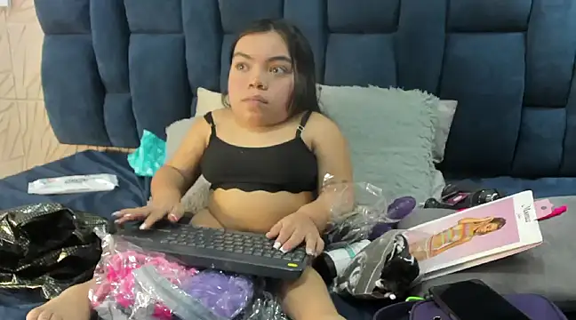 Michelle Brooks online show from 1, 2, 2025