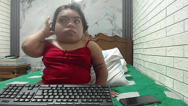 Michelle Brooks online show from 31, 1, 2025