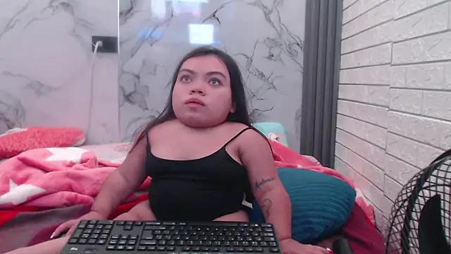 Michelle Brooks online show from 16, 10, 2025