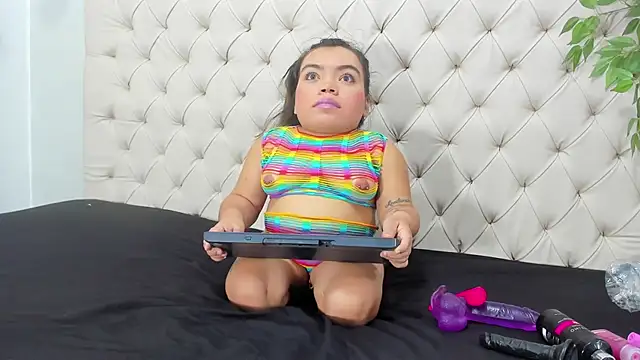 Michelle Brooks online show from 3, 2, 2025