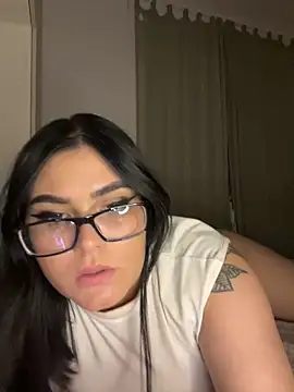 Snapshot of alexaandreea99 chatting on 8, 12, 2024 alexaandreea99 online show from 8, 12, 2024