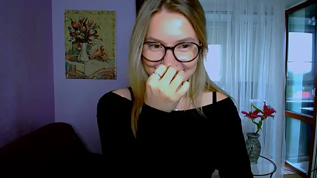 TaylorBre online show from 24, 9, 2025