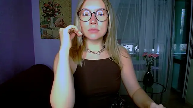 TaylorBre online show from 17, 9, 2025