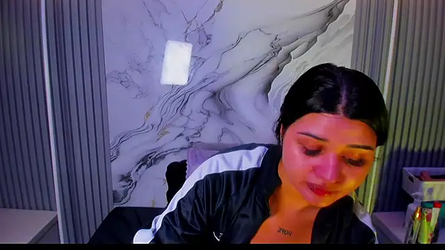 venusowen  online show from 4, 3, 2026