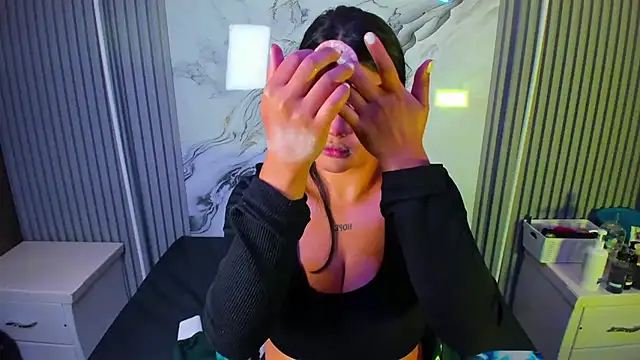 venusowen  online show from 24, 3, 2026