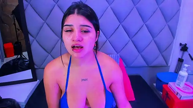 venusowen  online show from 18, 12, 2025