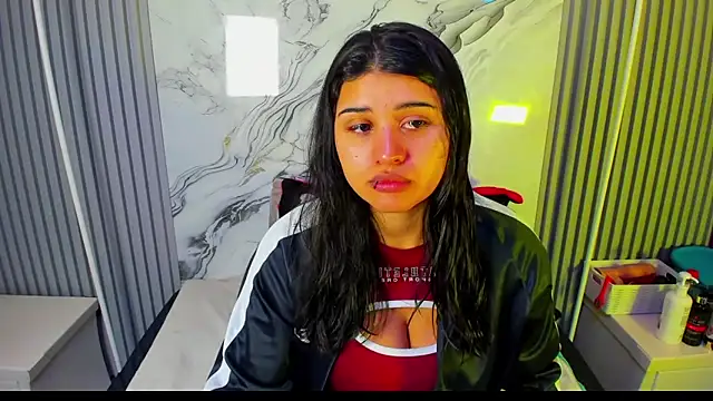 venusowen  online show from 9, 3, 2026