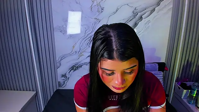 venusowen  online show from 13, 4, 2026