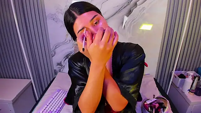 venusowen  online show from 11, 3, 2026