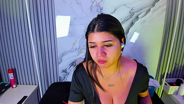 venusowen  online show from 19, 6, 2026