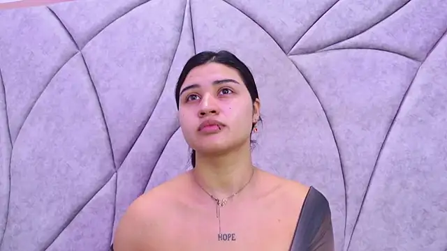 venusowen  online show from 9, 11, 2025