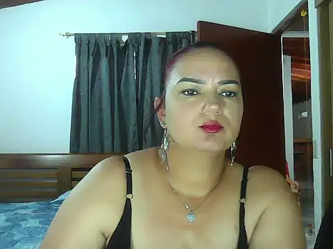 Snapshot of luna_withe chatting on 11, 6, 2026 luna withe online show from 11, 6, 2026