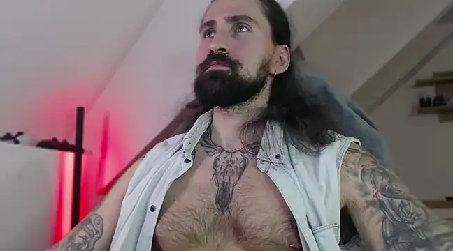 MateoHunk online show from 10, 2, 2025