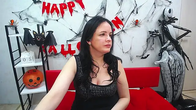 TayaBoret online show from 5, 11, 2025