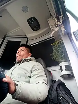 alexchir4 online show from 10, 11, 2025